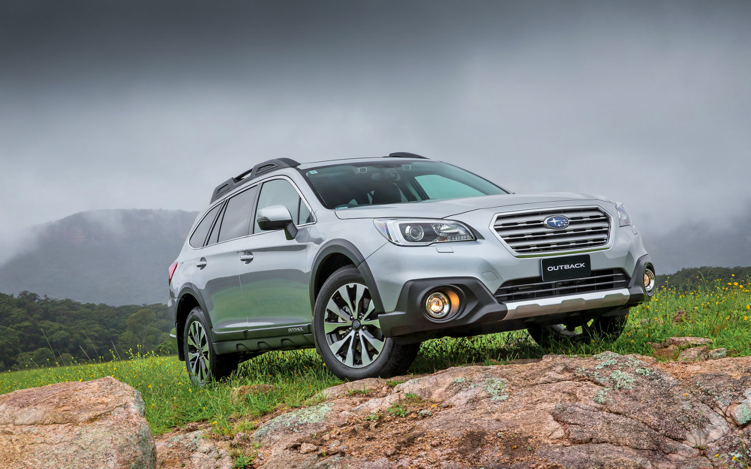 Subaru Outback 2017 | SUV Drive